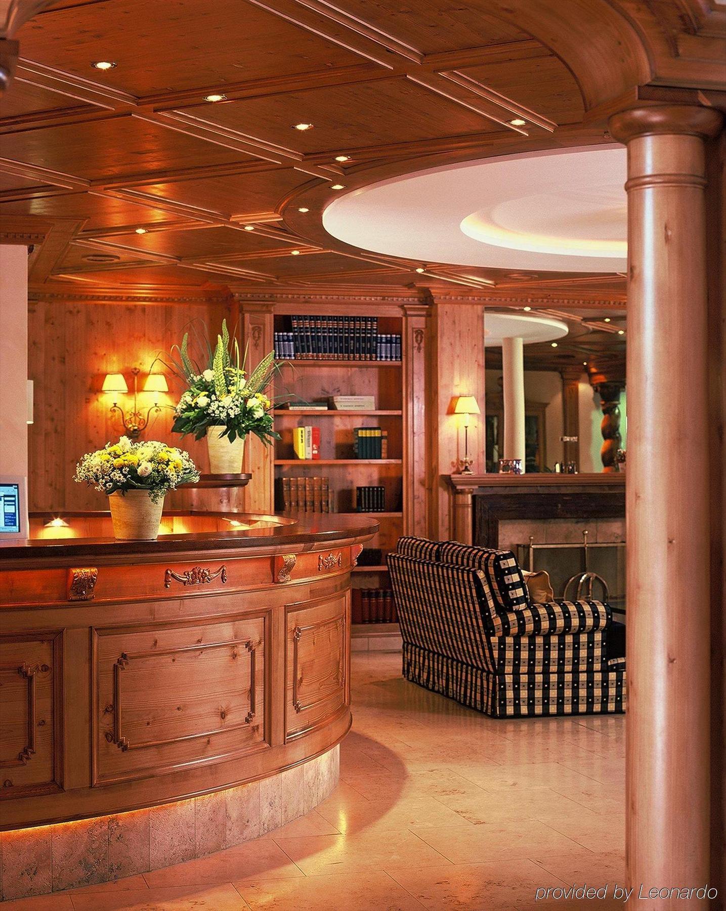Alexander 4*